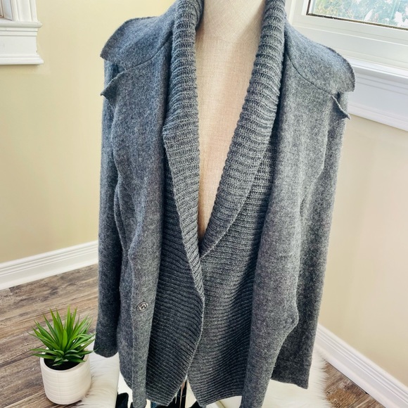 Katherine Barclays wool cardigan / blazer knit - Picture 2 of 11